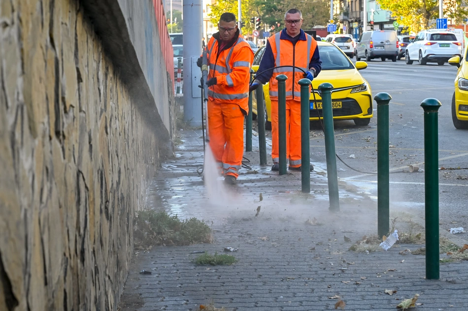 Köztisztasági és közrendvédelmi akció a Lehel téren